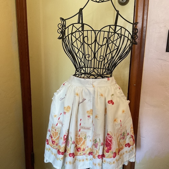 LIZ LISA Skirt clearance sale! - Picture 1 of 9